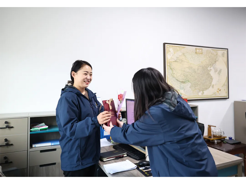 卓一牧業 | 喜迎“女神節”，讓愛溫暖行